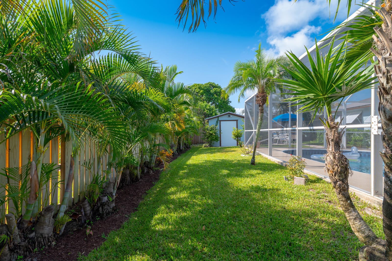 8681 SE Eagle Avenue, Hobe Sound, FL 33455 photo 23