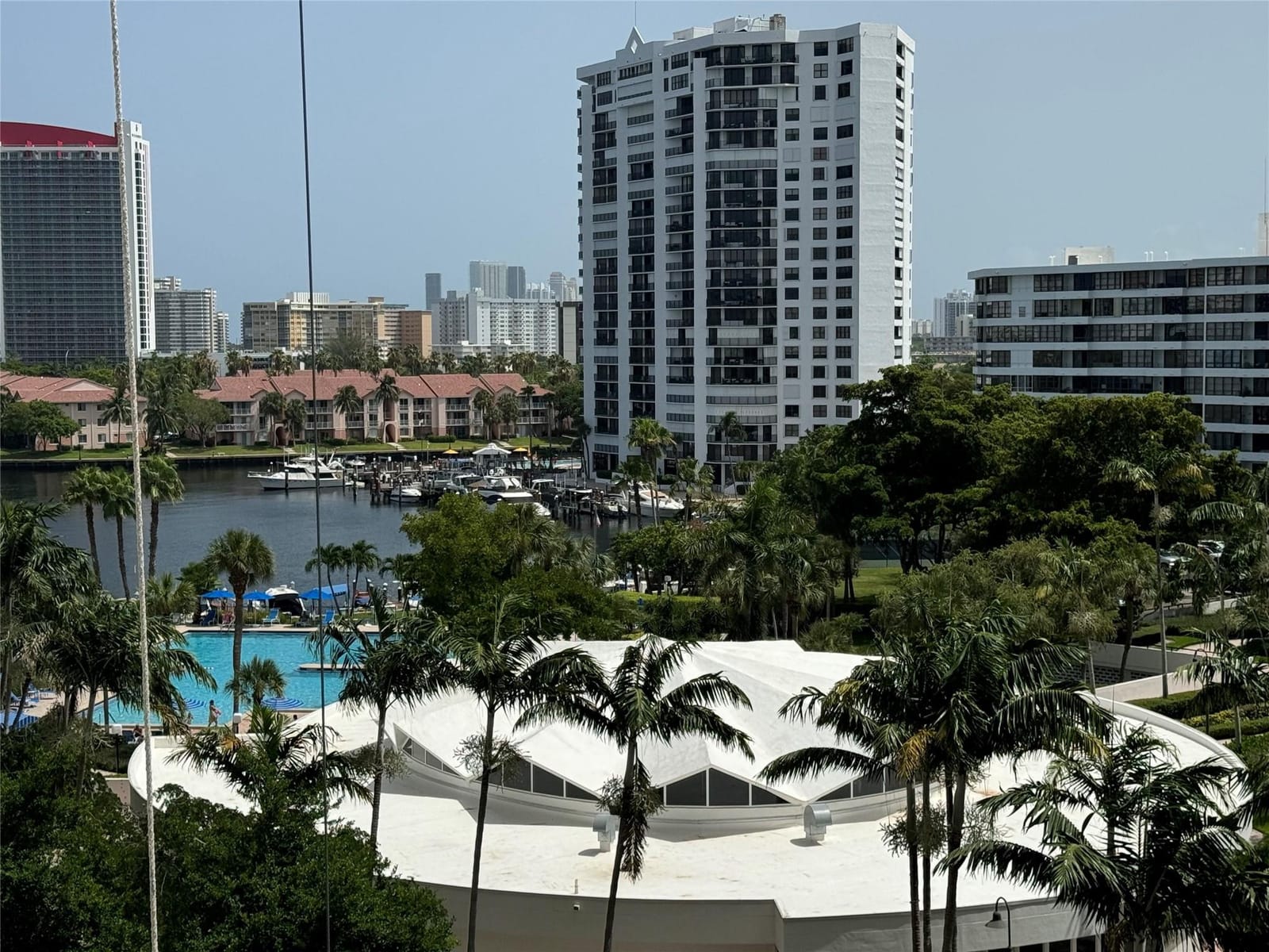 2500 Parkview Drive 814 — photo 11