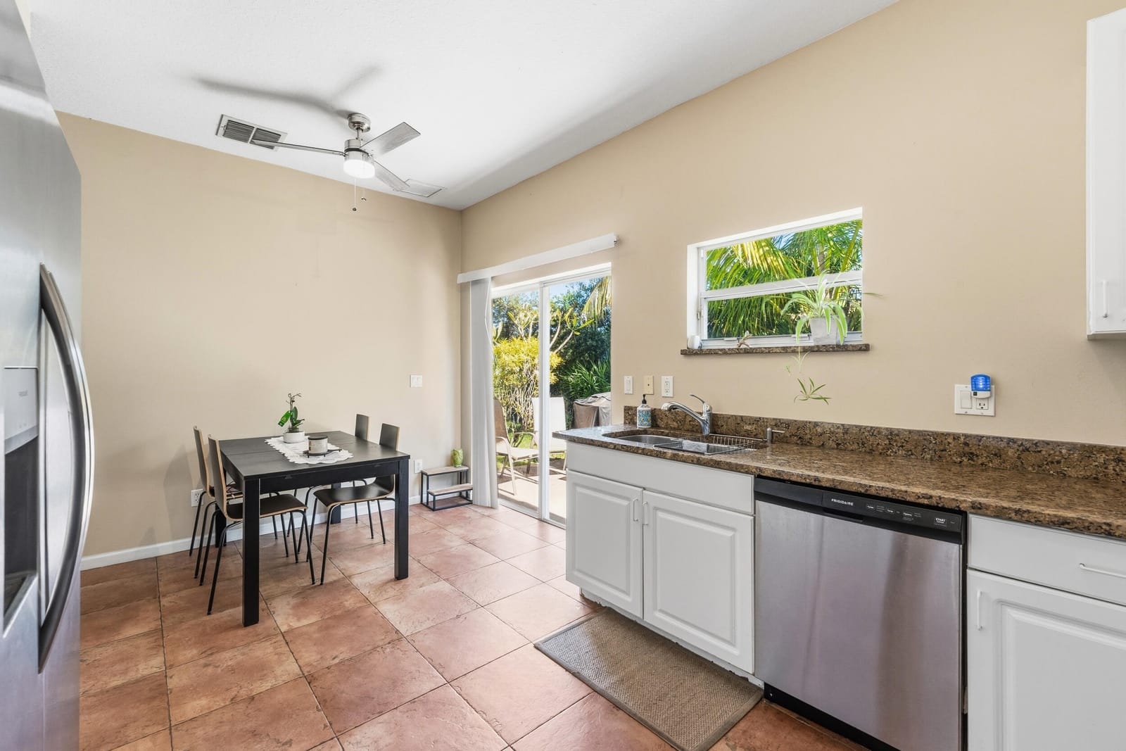 624 NE Bent Paddle Lane, Port St. Lucie, FL 34983 photo 15