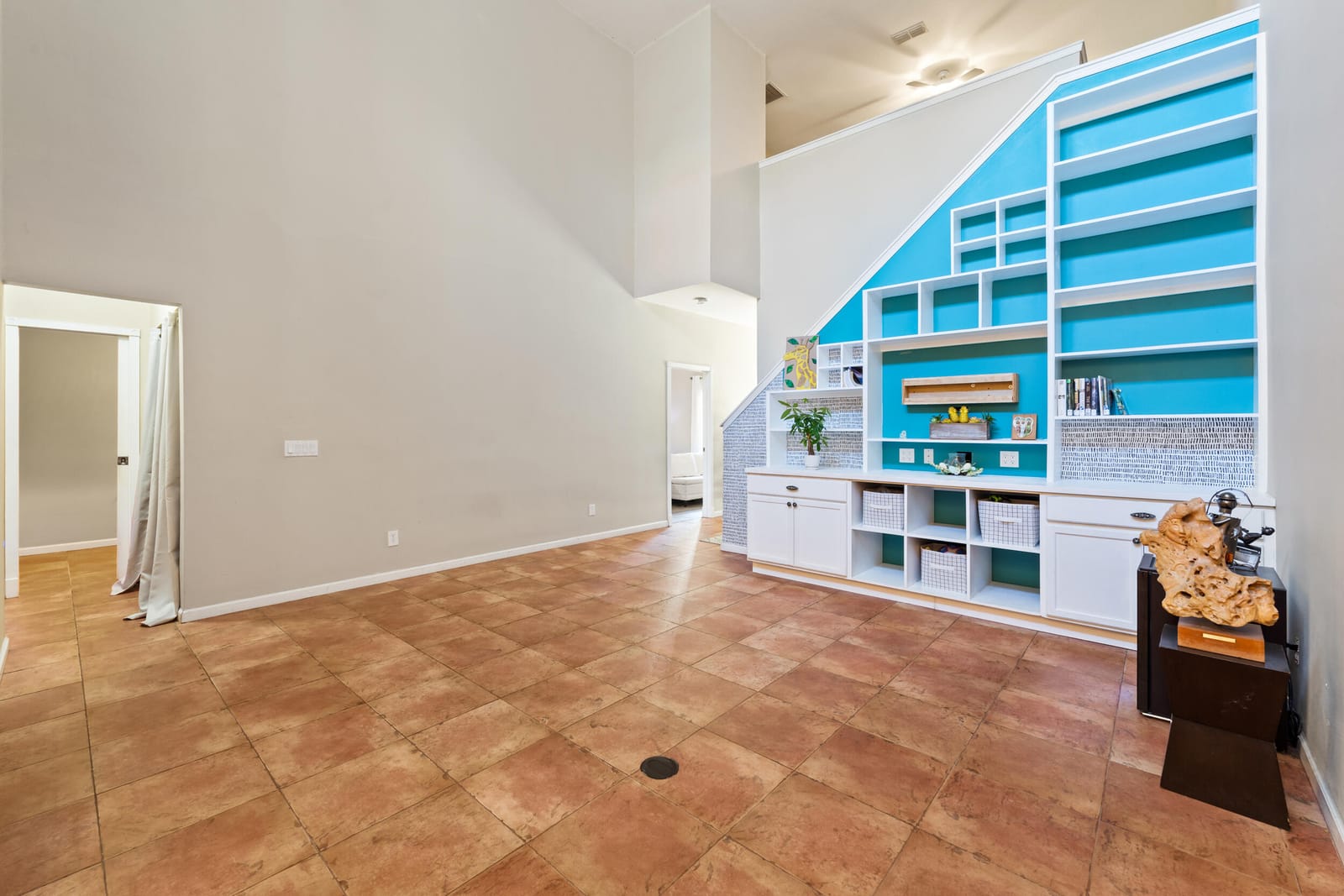 624 NE Bent Paddle Lane — photo 8