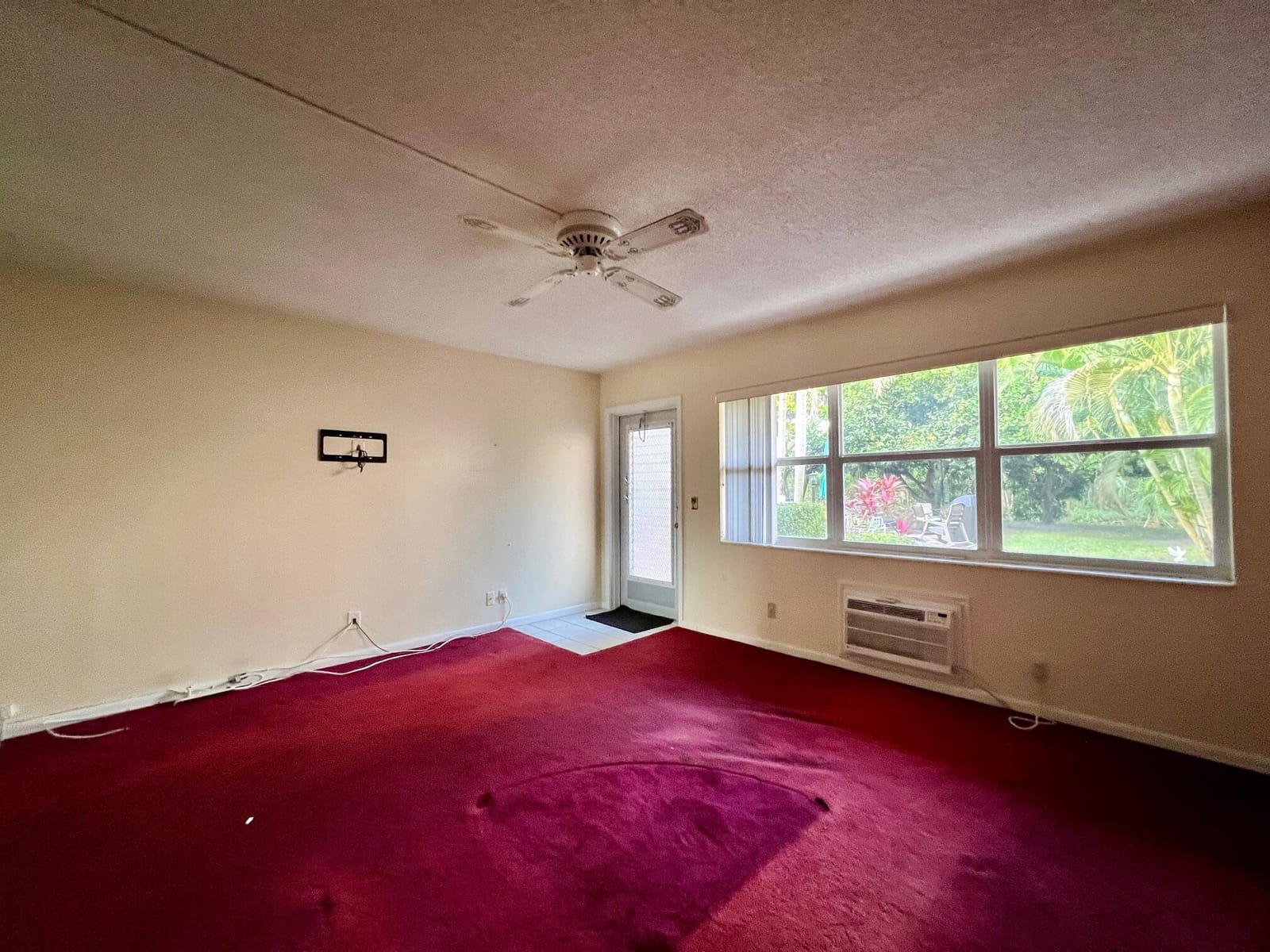 219 Dorchester J — photo 2
