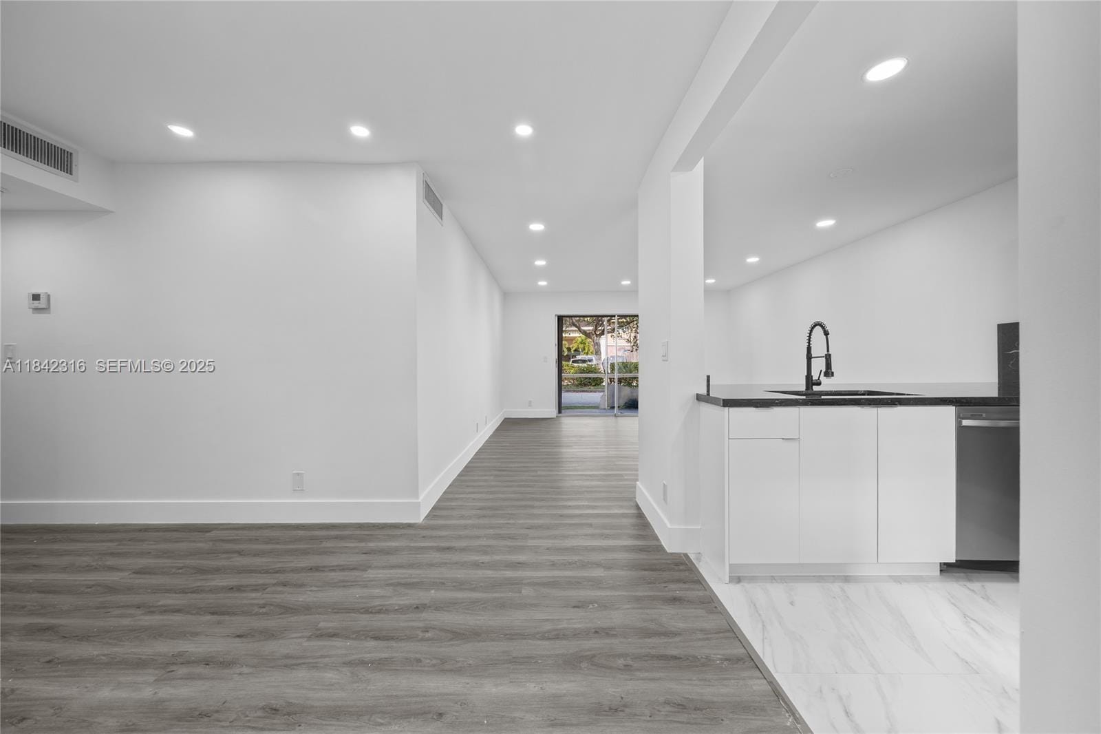 5790 Stirling Road 112, Hollywood, FL 33021 photo 7