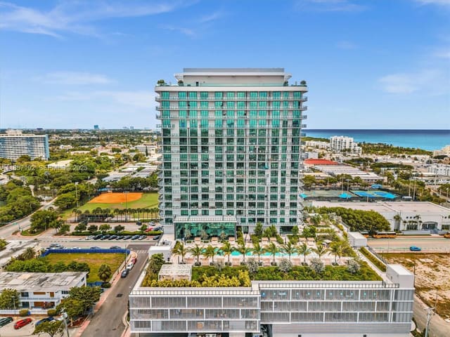 580 72nd Street 806, sold in 72 Park, Miami Beach, FL