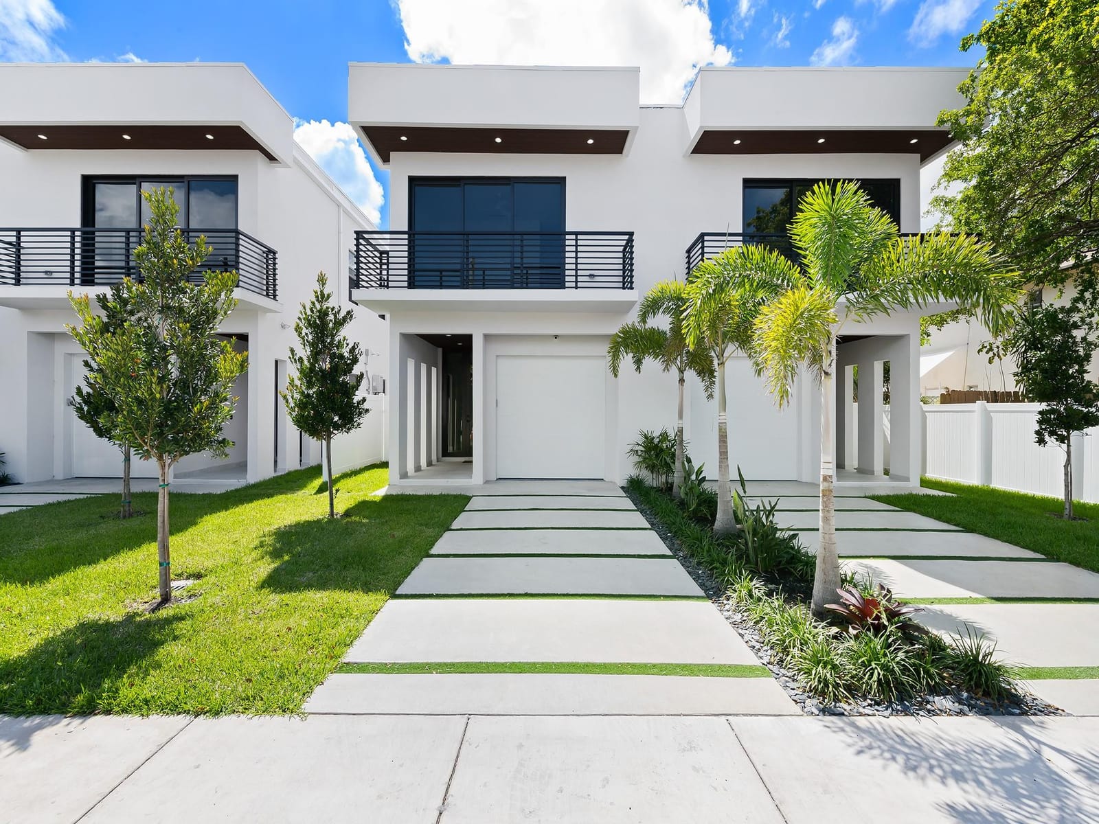 916 NE 17th Avenue, Fort Lauderdale, FL 33304