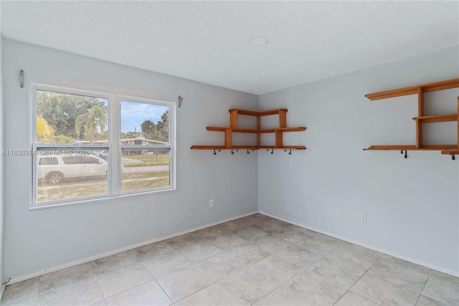 961 DR Schumann Drive — photo 12