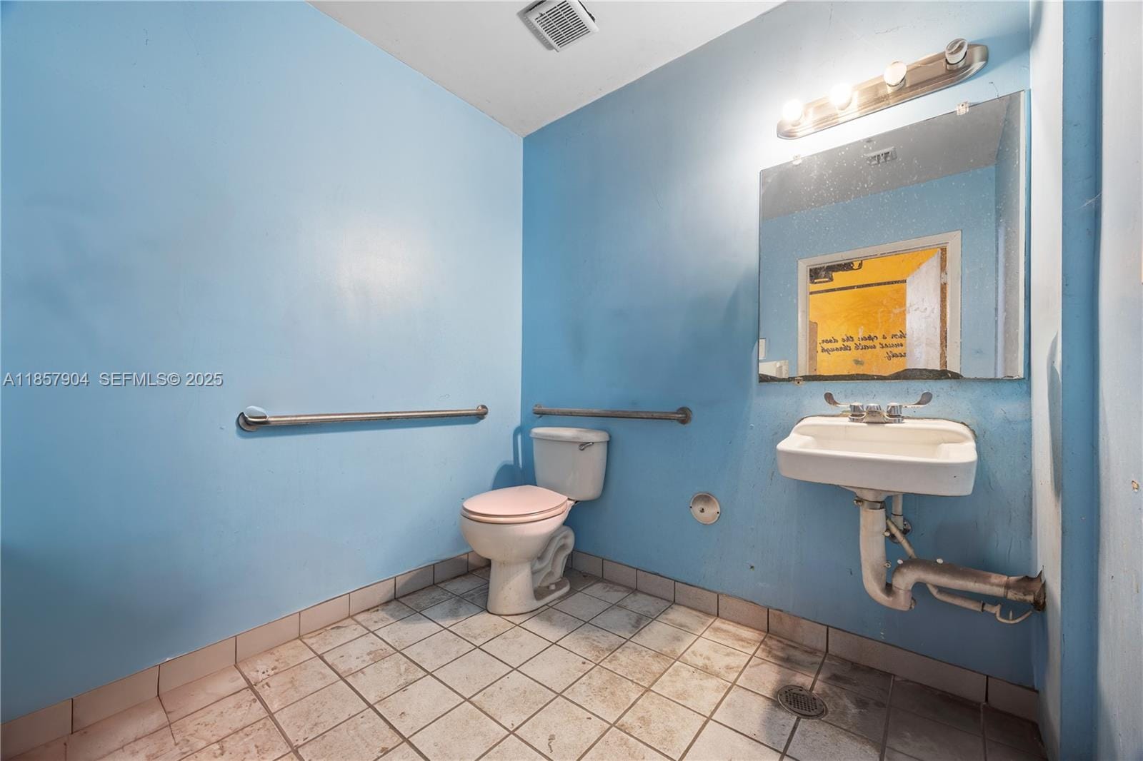 15420 SW 136th 14 — photo 11