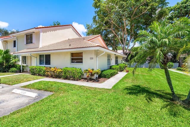 6306 Walk Circle, sold in Boca Walk, Boca Raton, FL