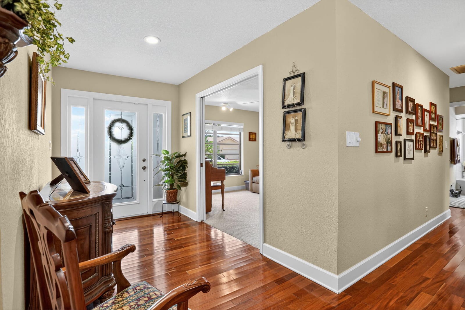 6043 Petaluma Drive — photo 7