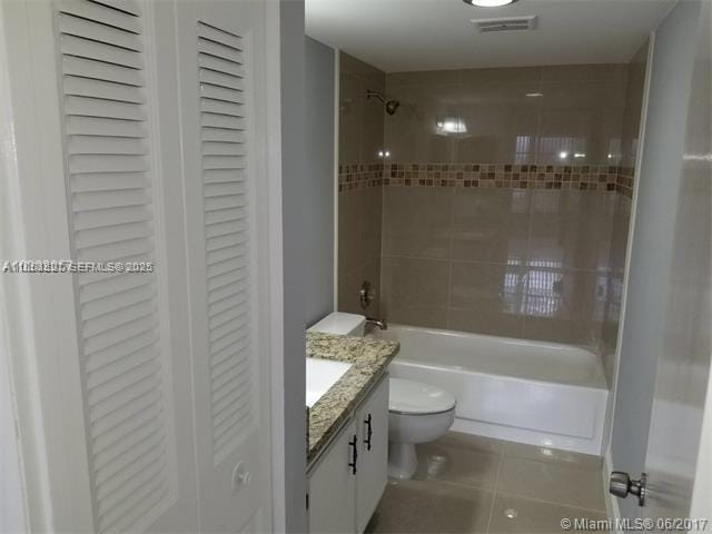 4160 Inverrary Drive 505 — photo 10