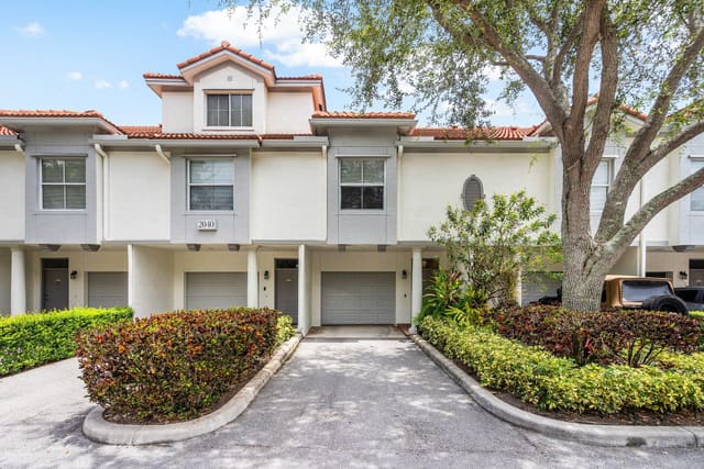 2040 Alta Meadows Lane 1606, Delray Beach, FL 33444