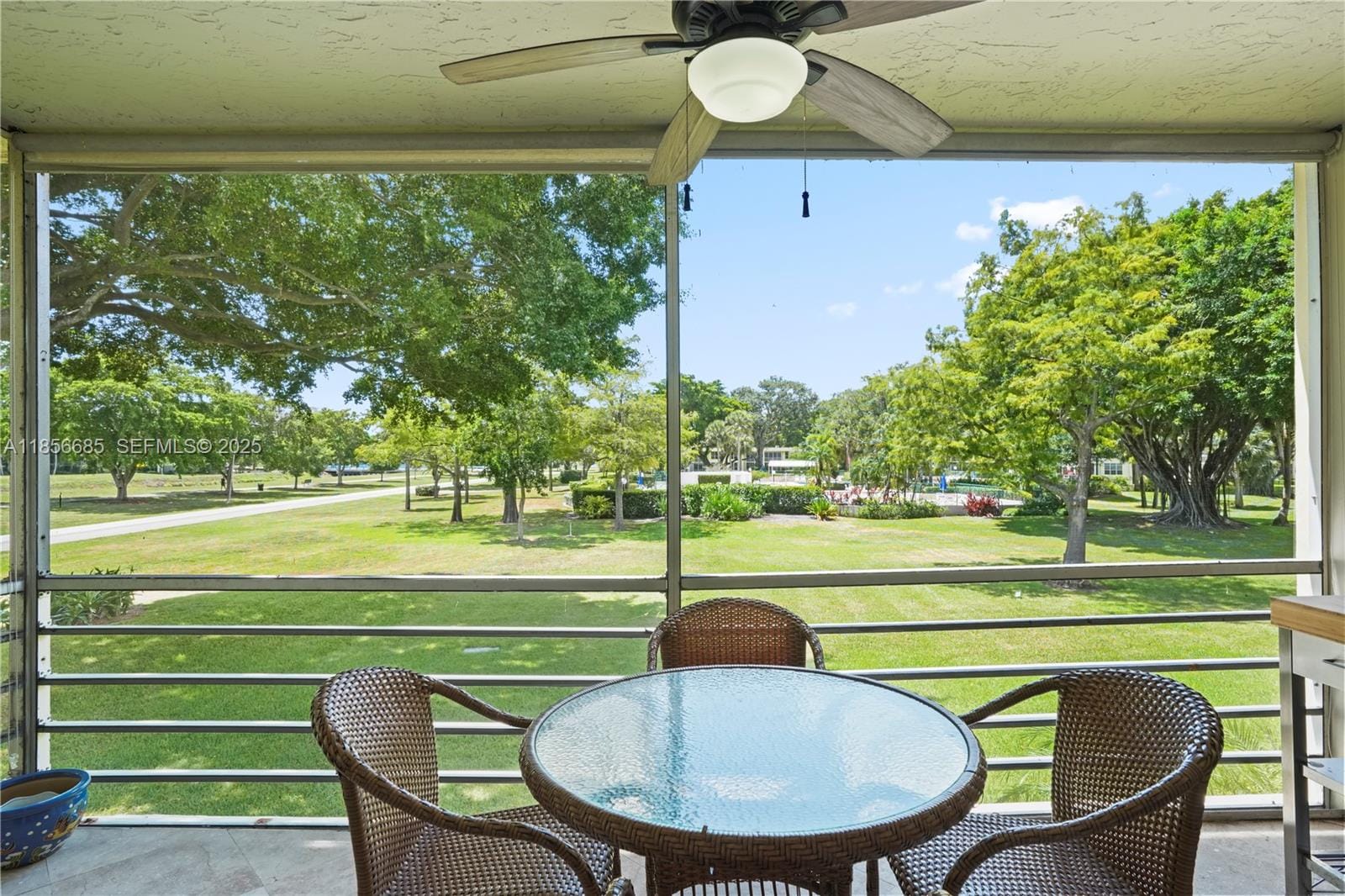 350 Oaks Lane 222, Pompano Beach, FL 33069 photo 29