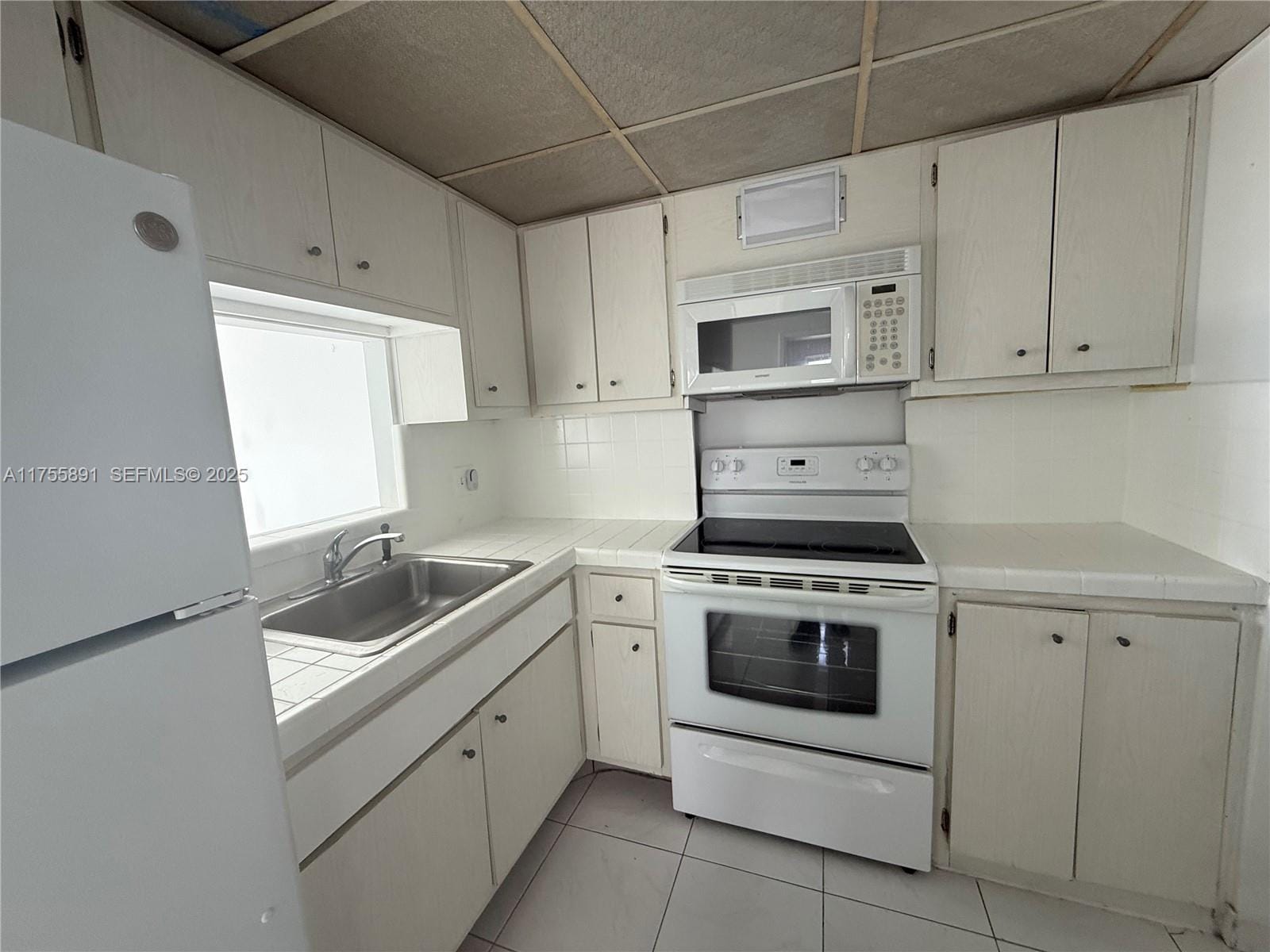 400 Kings Point Drive 801, Sunny Isles Beach, FL 33160 photo 11