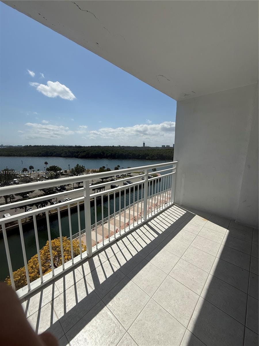 400 Kings Point Drive 801, Sunny Isles Beach, FL 33160 photo 5