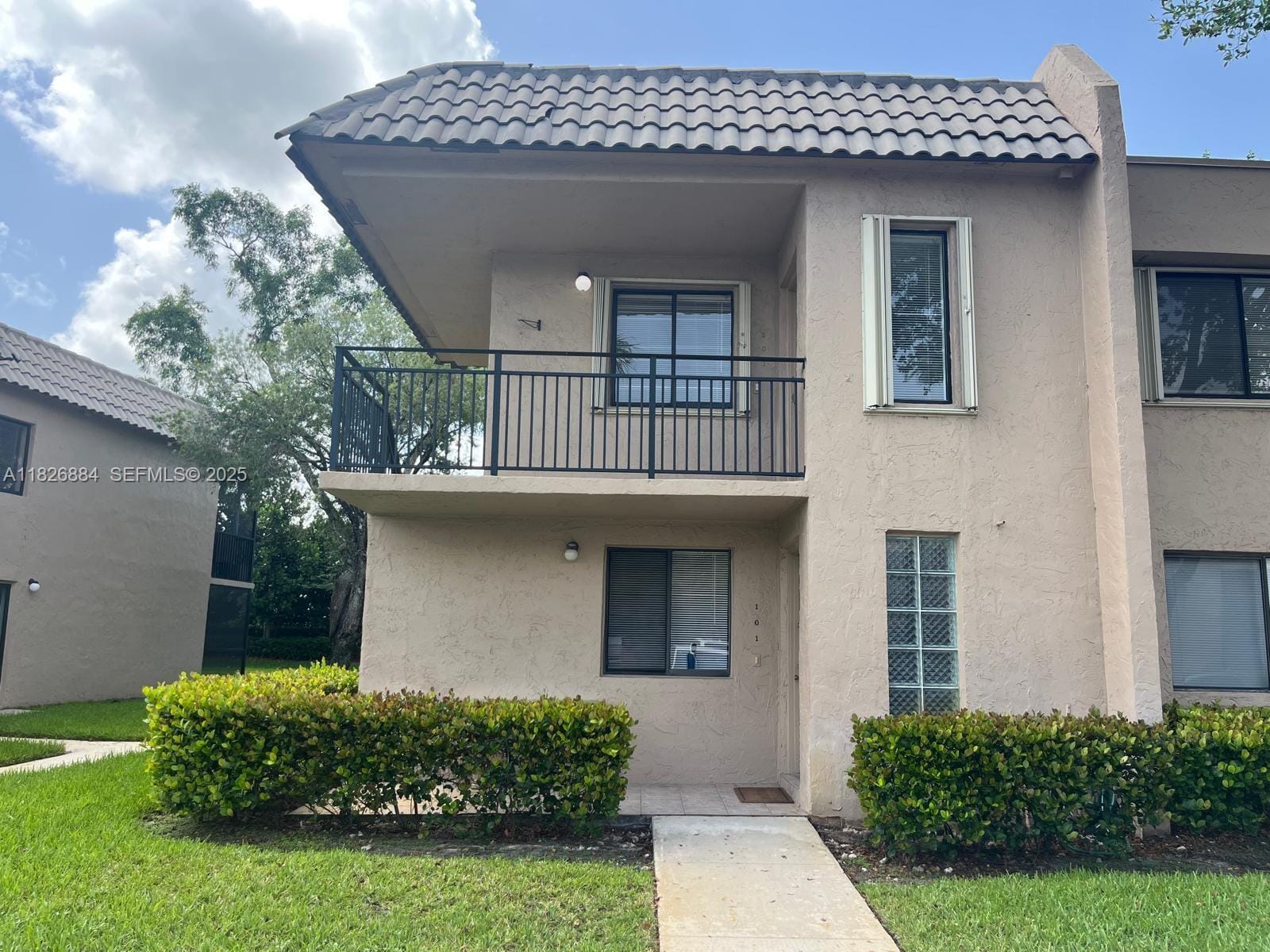 370 Racquet Club Road 101, Weston, FL 33326