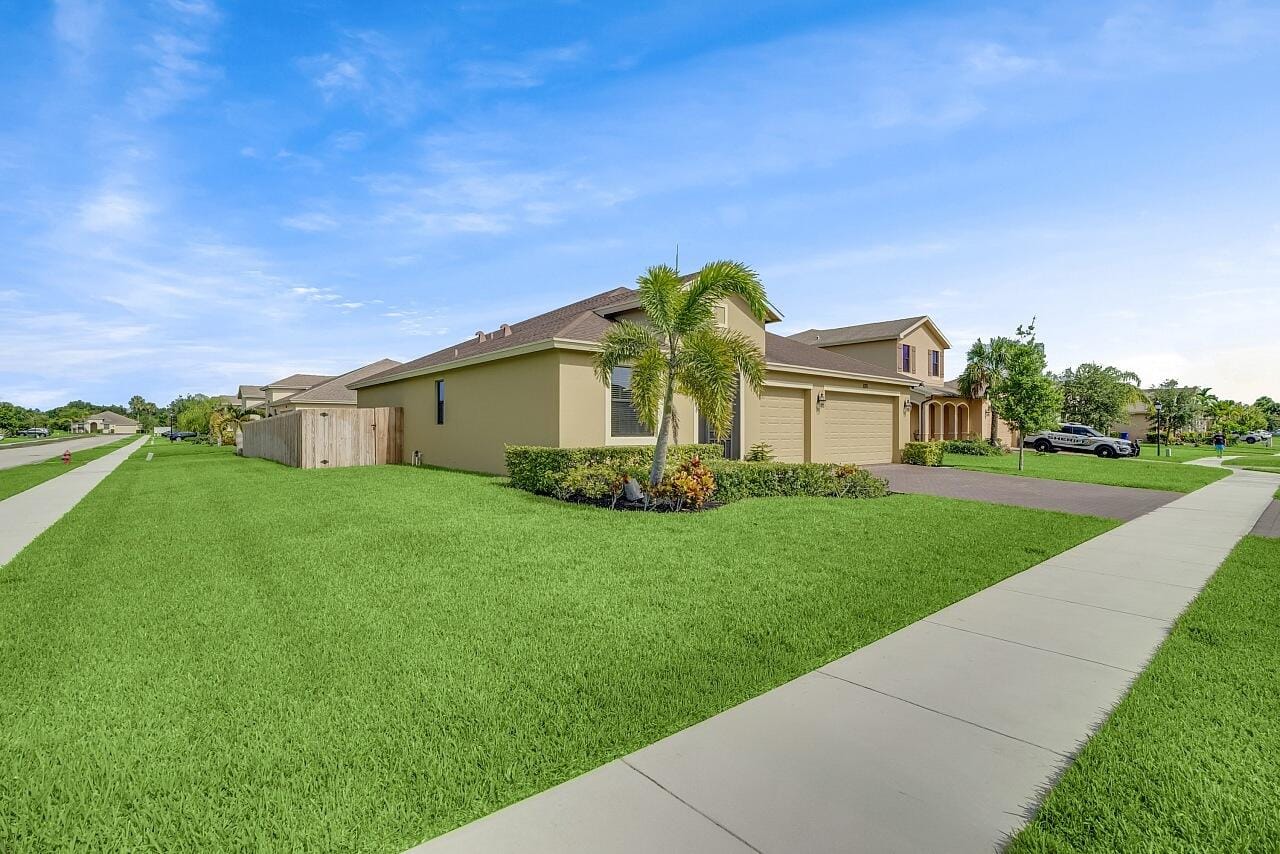 1075 N Verona Trace Drive — photo 7