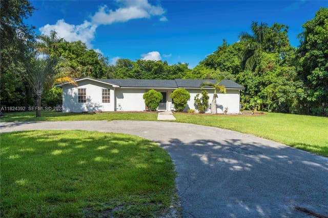 10901 SW 31st Street, Davie, FL 33328