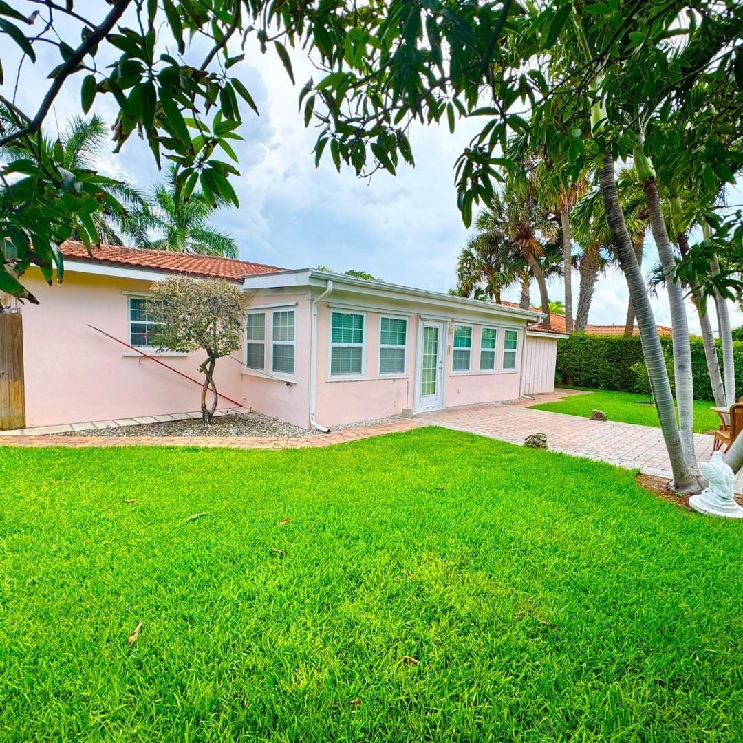307 Bamboo Road, Palm Beach Shores, FL 33404 photo 4