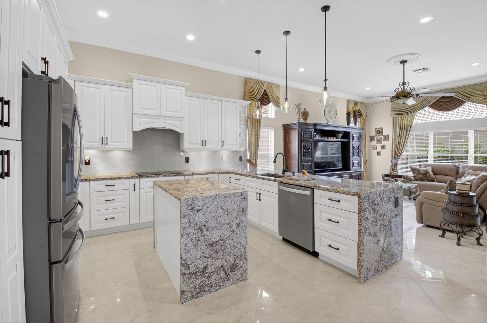 13644 Sandy Malibu Point — photo 5