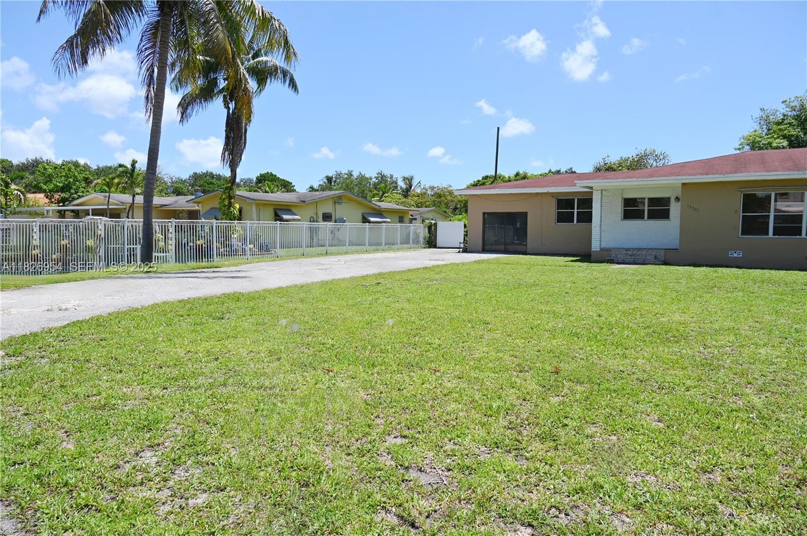 13701 NW 1st Avenue, Miami, FL 33168 photo 2