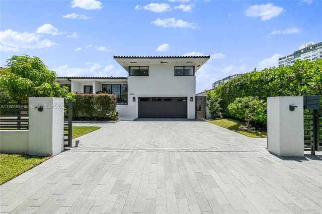 2010 NE 122nd Road, North Miami, FL 33181