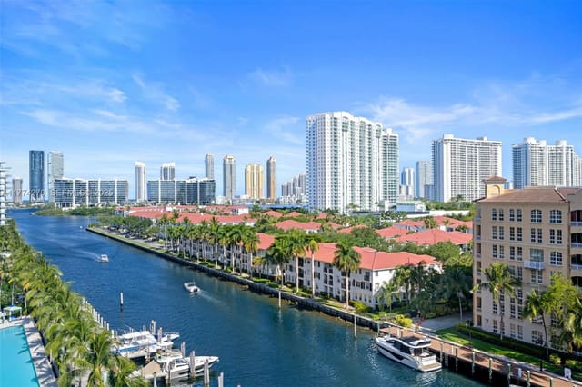 2950 NE 188th Street 525, Aventura, FL 33180