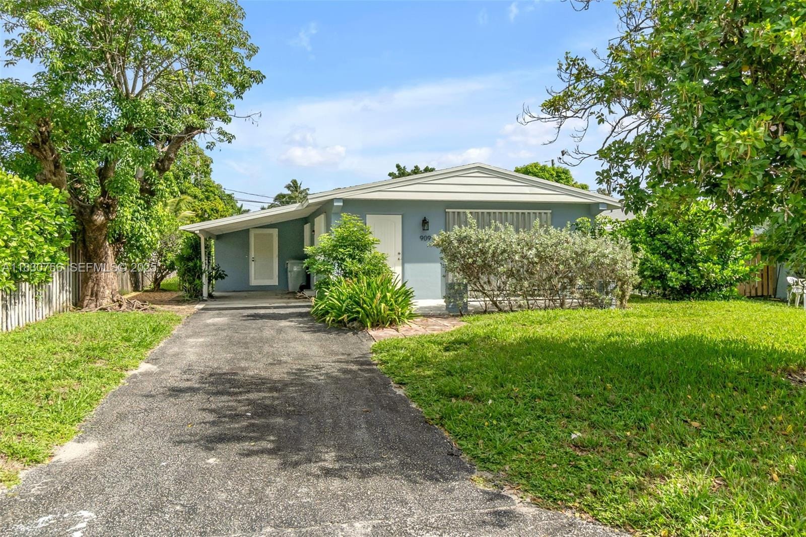 909 NE 7th Street, Pompano Beach, FL 33060