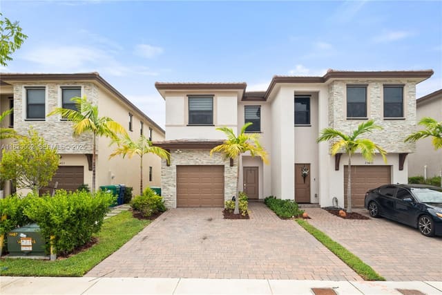 25433 SW 108th Court, Homestead, FL 33032