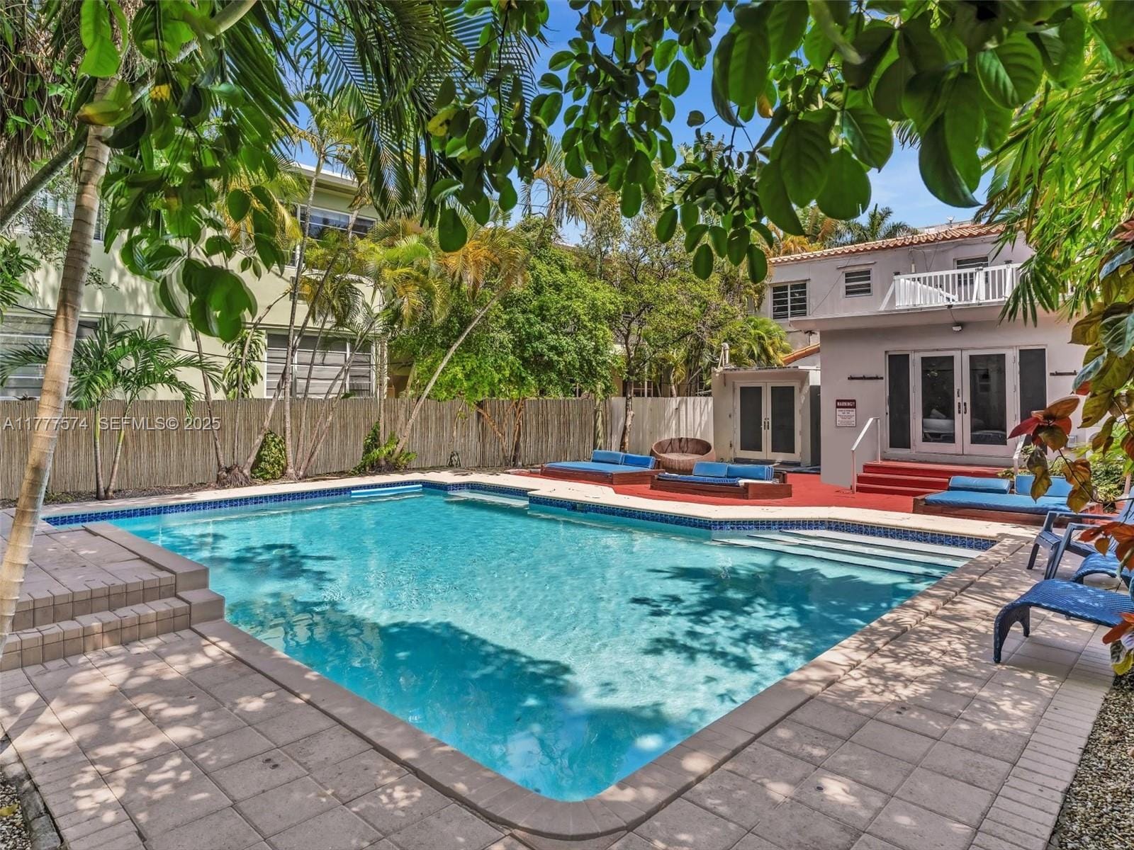 1534 Euclid Avenue, Miami Beach, FL 33139 photo 3