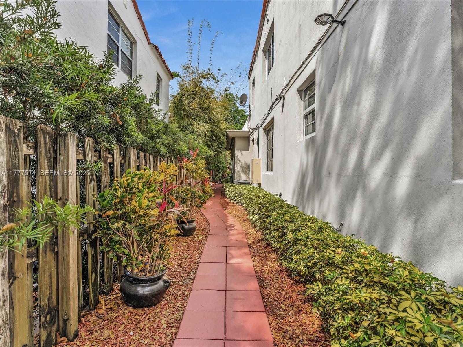 1534 Euclid Avenue, Miami Beach, FL 33139 photo 6