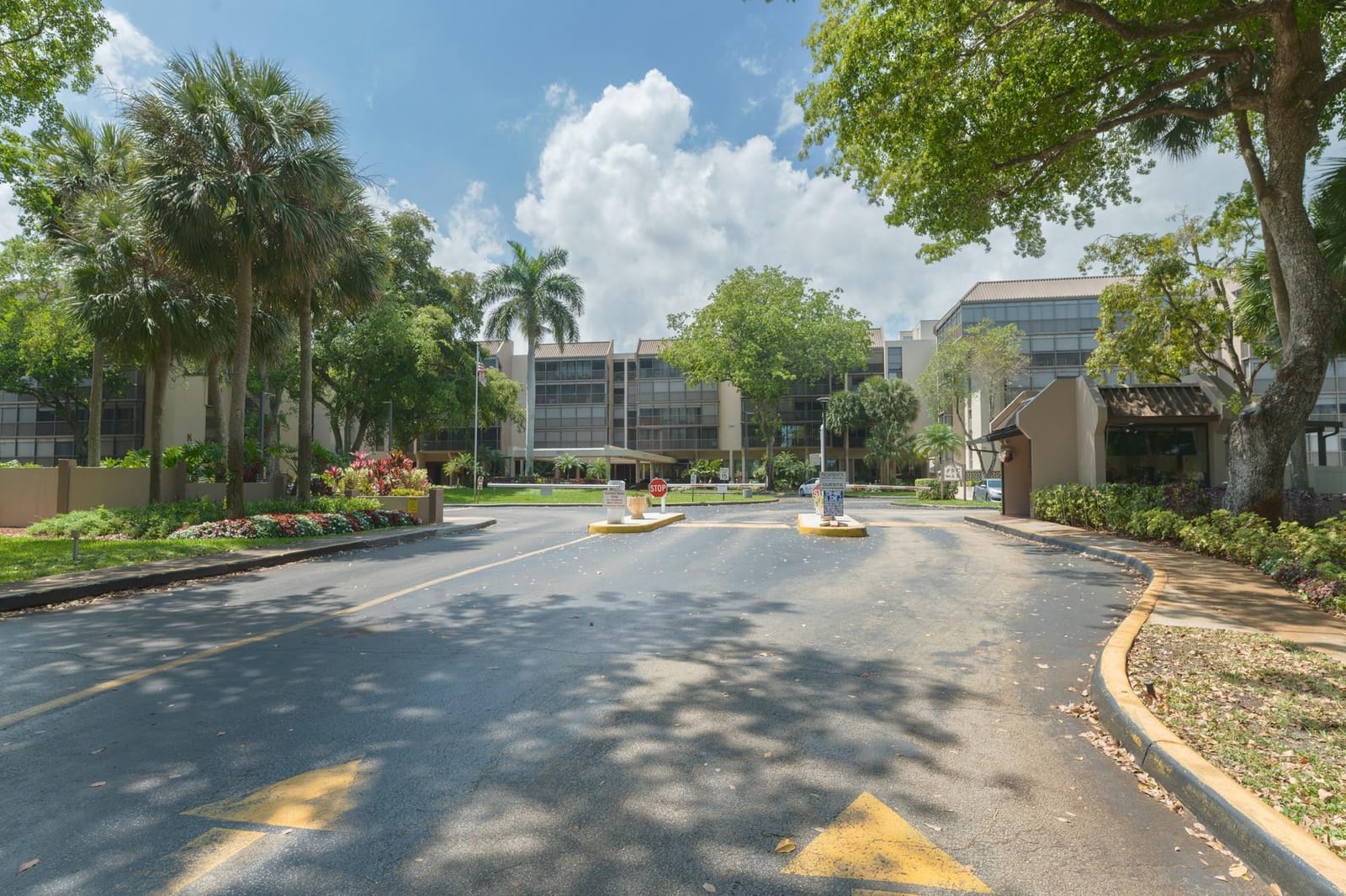 2808 N 46th Avenue E450, Hollywood, FL 33021 photo 25