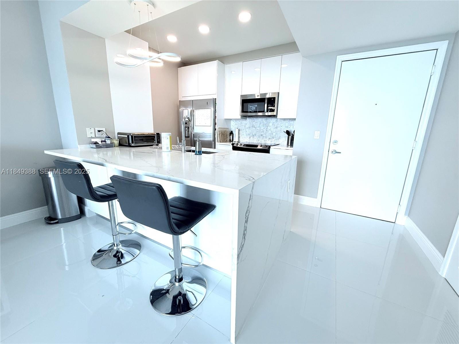 951 Brickell Avenue 3402, Miami, FL 33131 photo 2