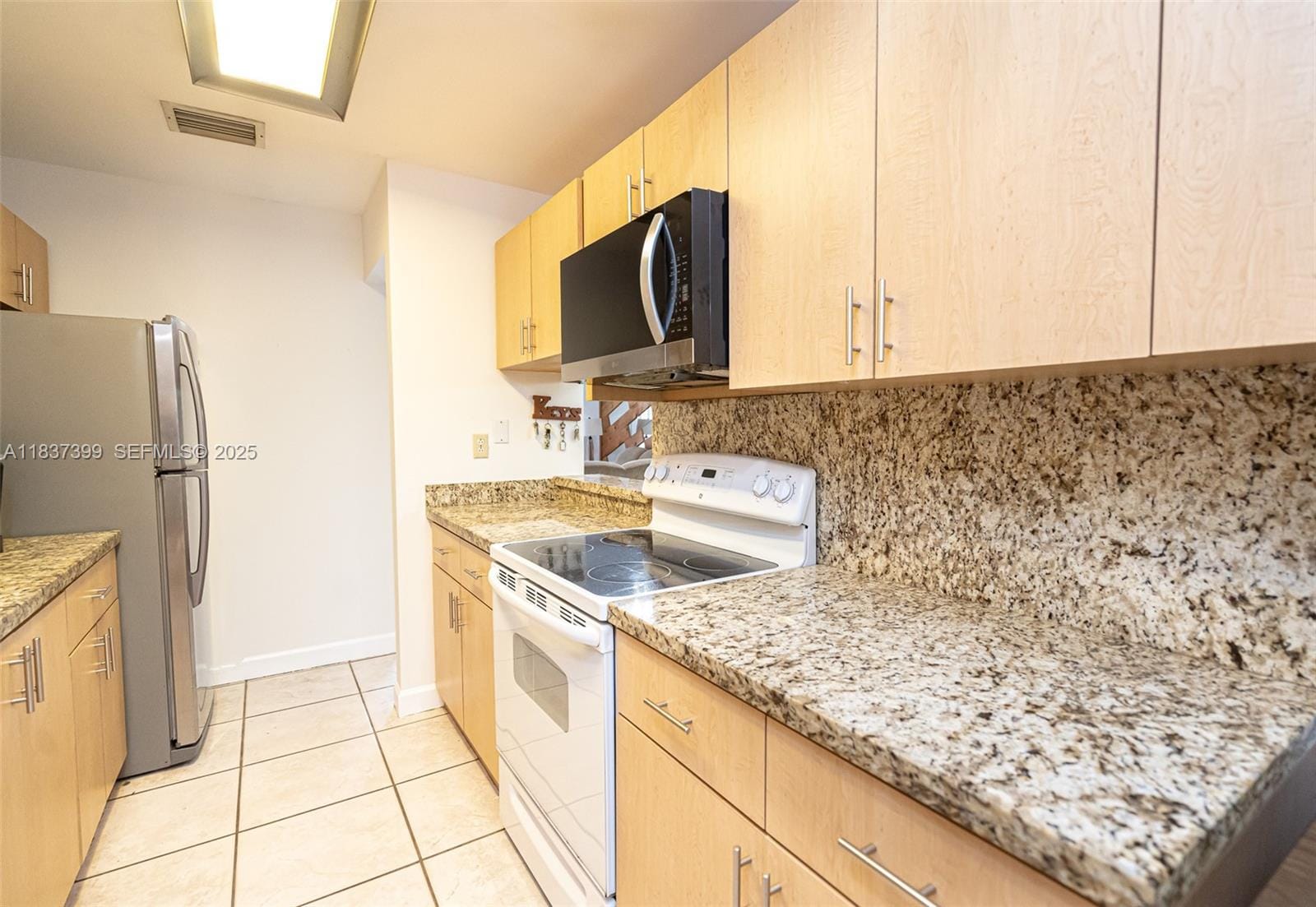 10214 SW 21st Terrace, Miami, FL 33165 photo 18