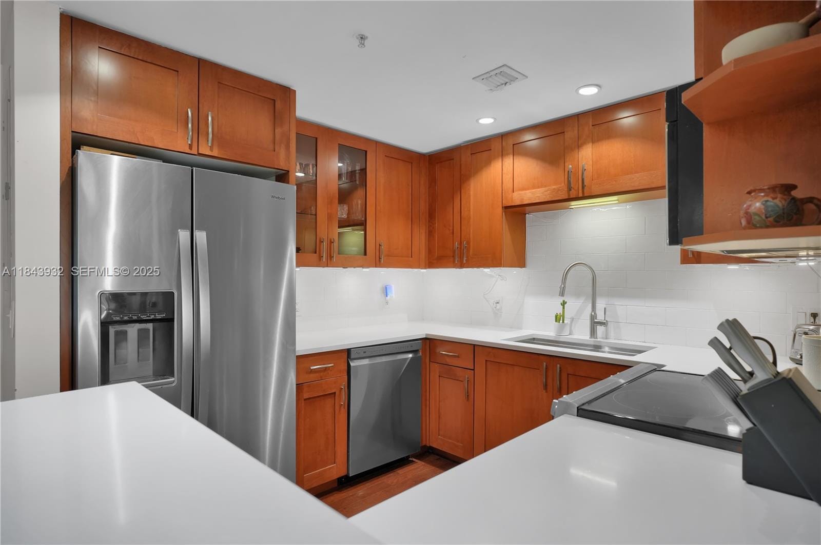20 Calabria Avenue 302 — photo 12