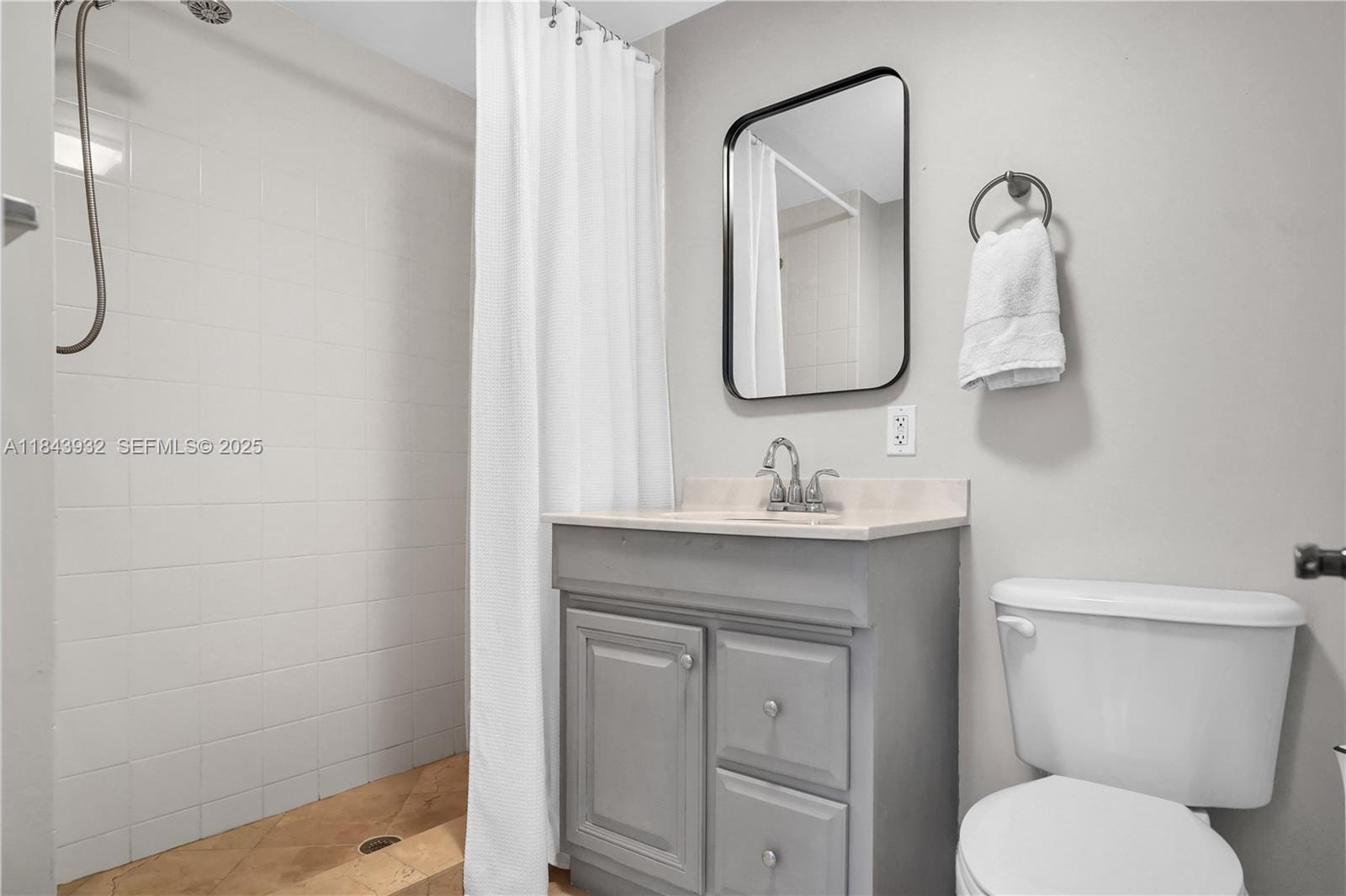20 Calabria Avenue 302, Coral Gables, FL 33134 photo 18