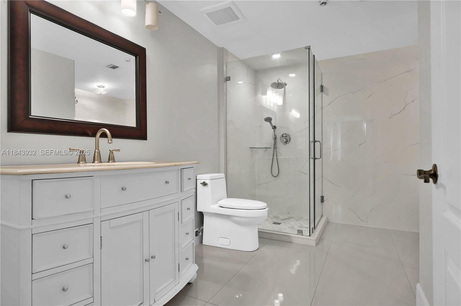 20 Calabria Avenue 302, Coral Gables, FL 33134 photo 20