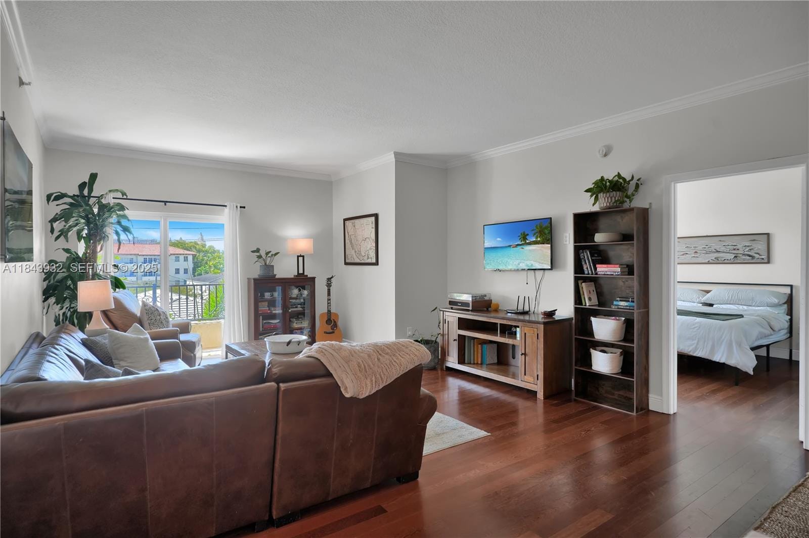 20 Calabria Avenue 302 — photo 3