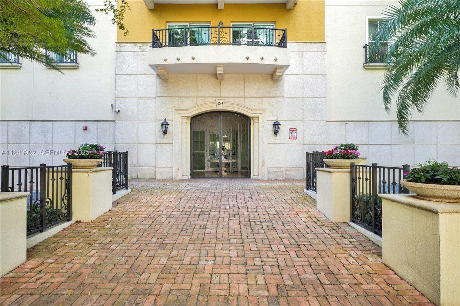 20 Calabria Avenue 302, Coral Gables, FL 33134 photo 28