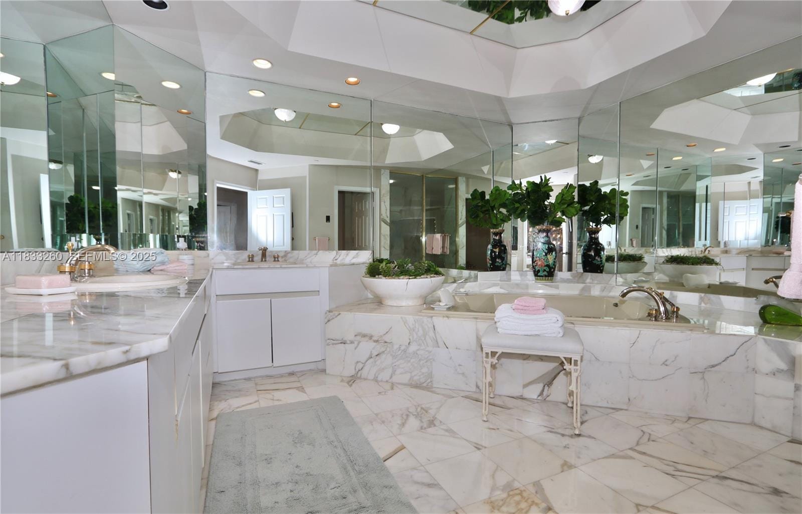 3900 Island Boulevard B204, Aventura, FL 33160 photo 18