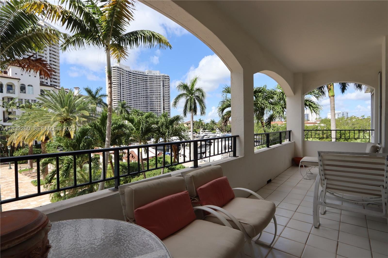 3900 Island Boulevard B204, Aventura, FL 33160 photo 23