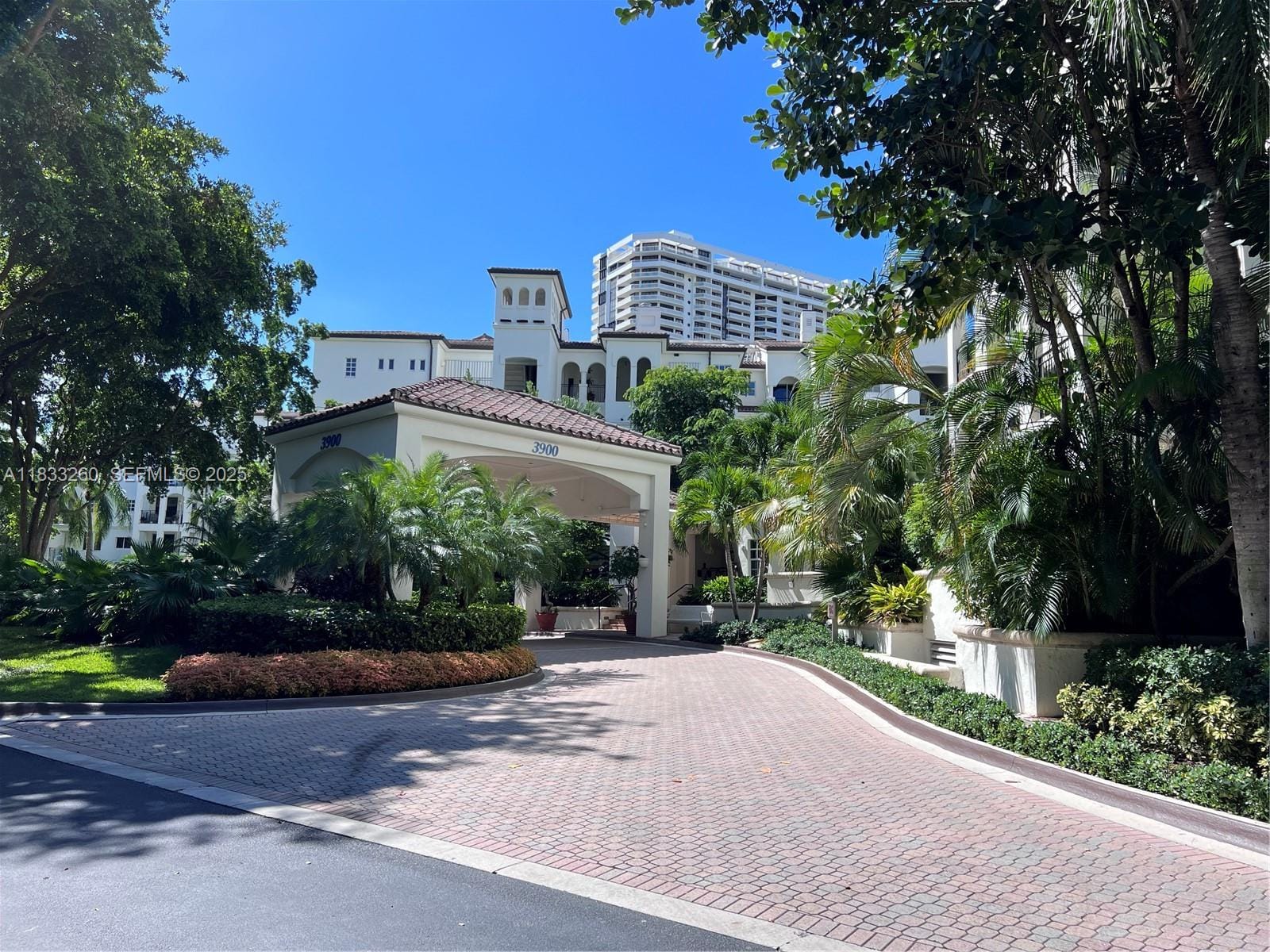3900 Island Boulevard B204, Aventura, FL 33160 photo 26