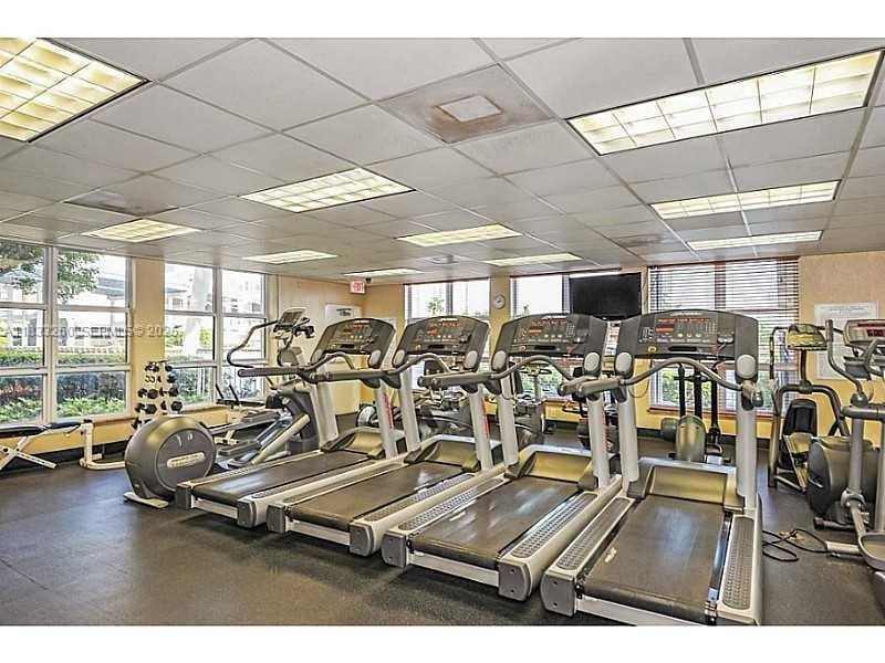 3900 Island Boulevard B204, Aventura, FL 33160 photo 30