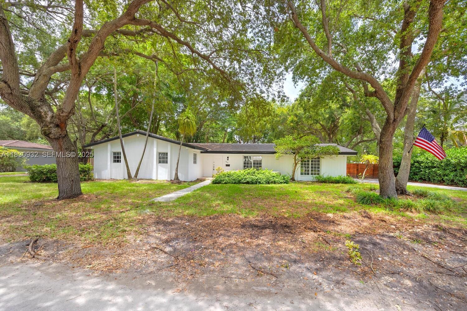 16412 SW 74th Court, Palmetto Bay, FL 33157