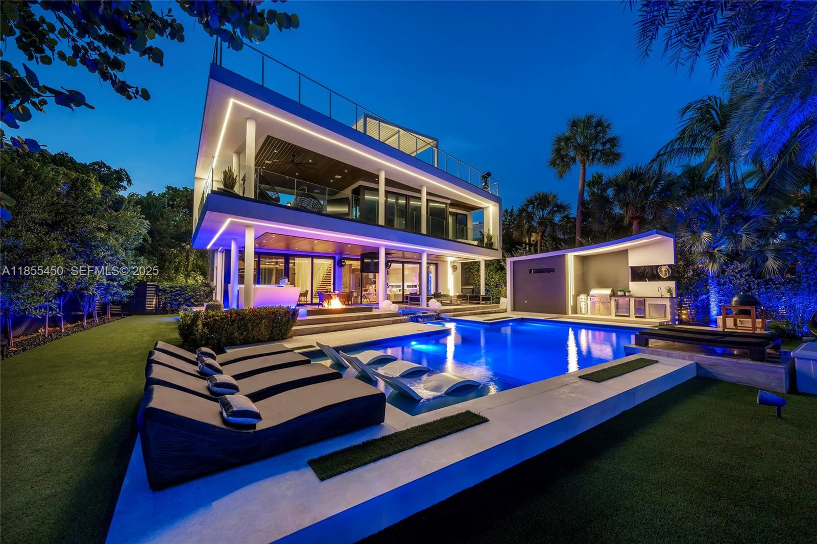 528 Lakeview Court, Miami Beach, FL 33140
