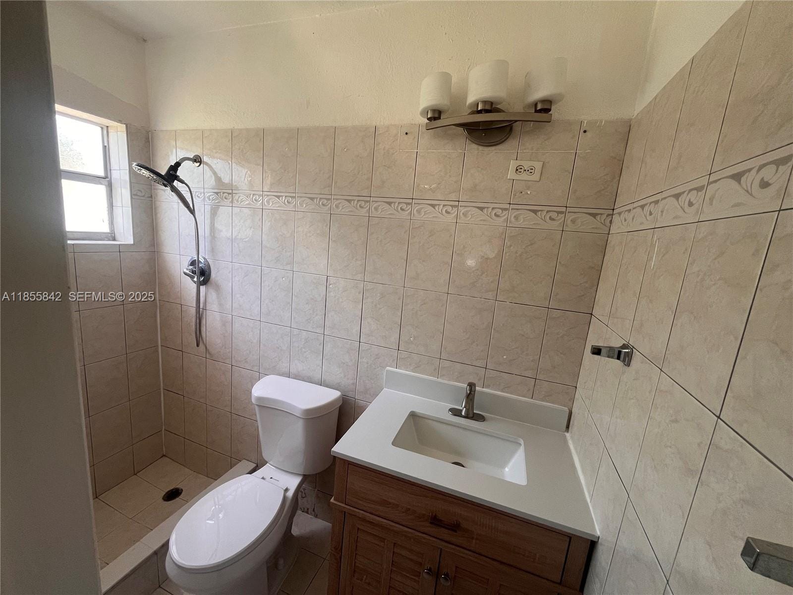 1330 NE 212 Terrace, Miami, FL 33179 photo 10