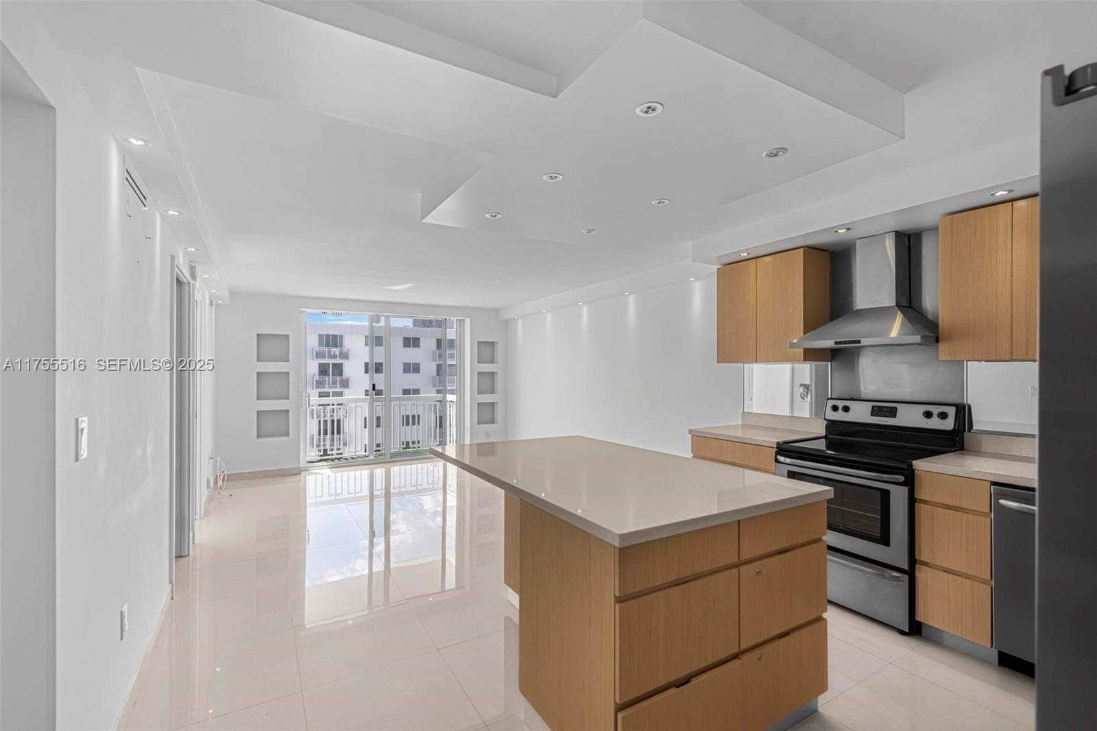 401 Ocean Drive 1011, Miami Beach, FL 33139 photo 3