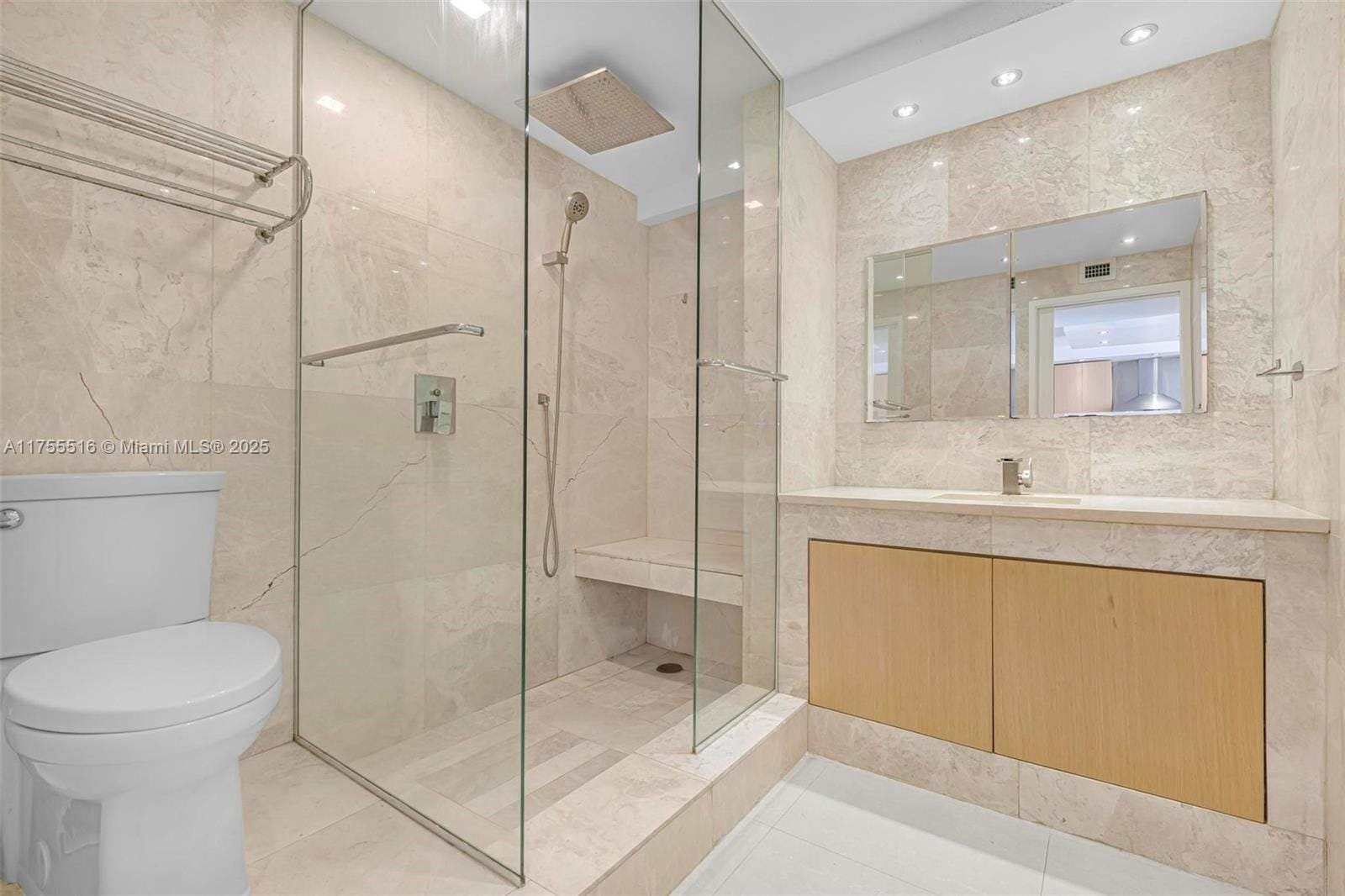401 Ocean Drive 1011, Miami Beach, FL 33139 photo 8
