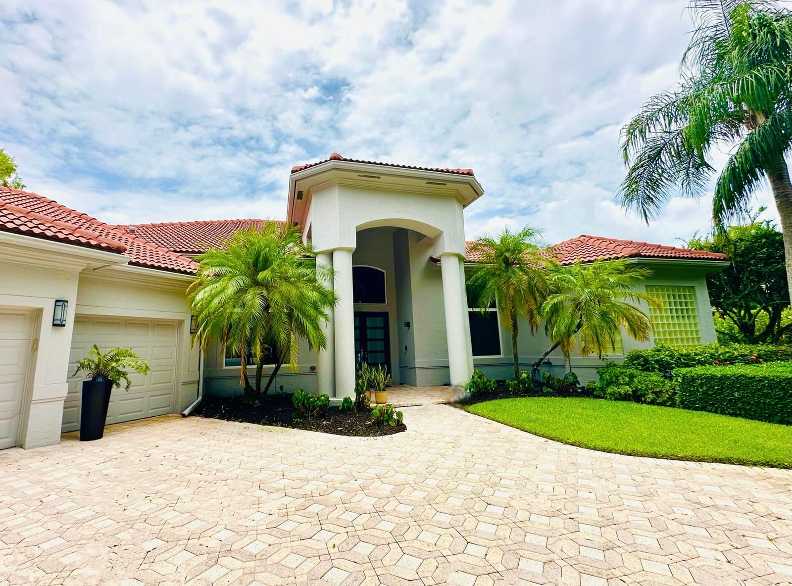 833 Forest Glen Lane, Wellington, FL 33414