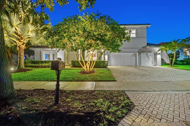 2683 Meadowood Court, Weston, FL 33332