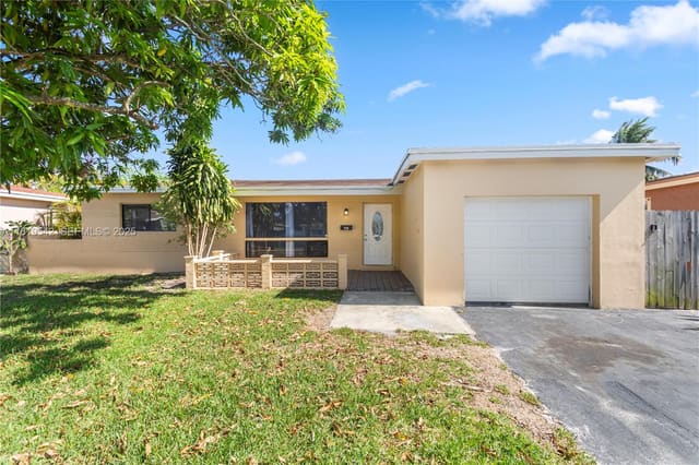 7816 Juniper Street, sold in Miramar Sec 11, Miramar, FL