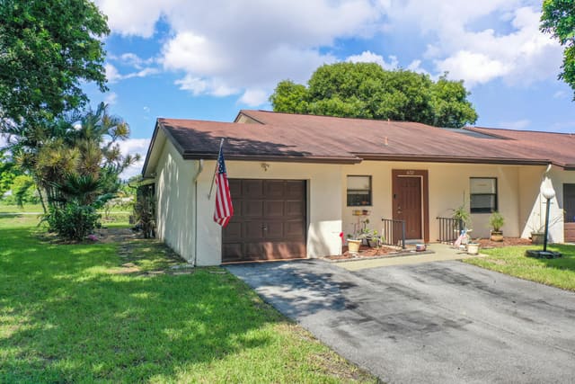 6721 N Parkway Drive 1-7, sold in Venetian Lakes, Margate, FL